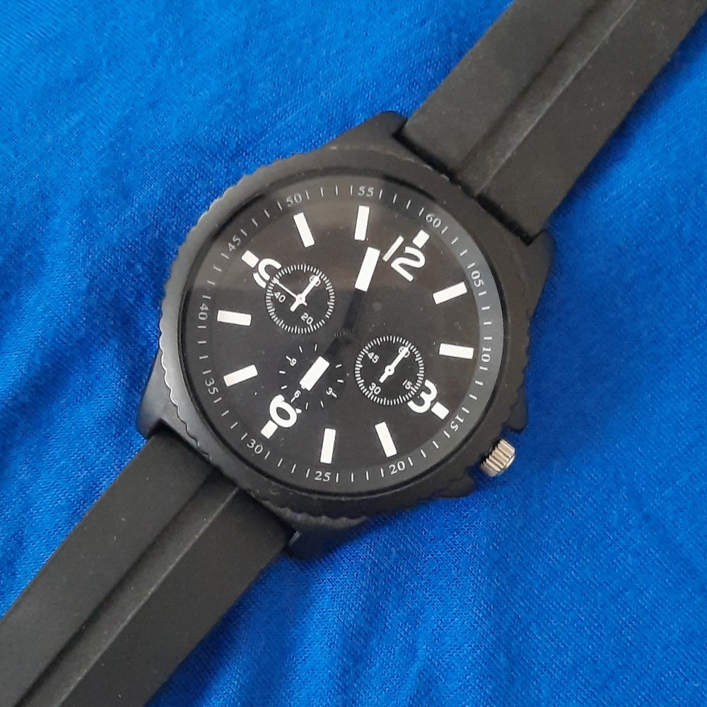 Men's fashion watch